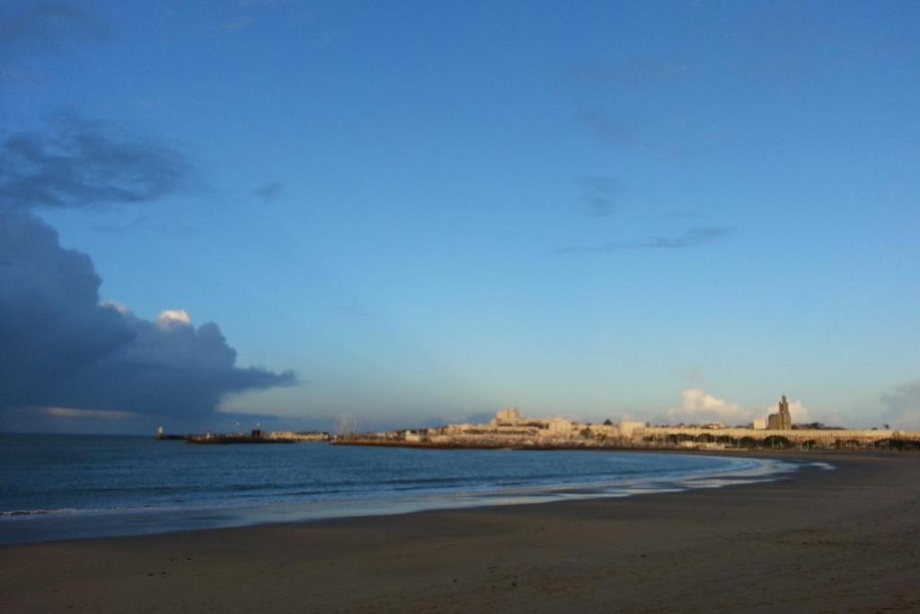 Family Golf Hotel Royan Exterior foto