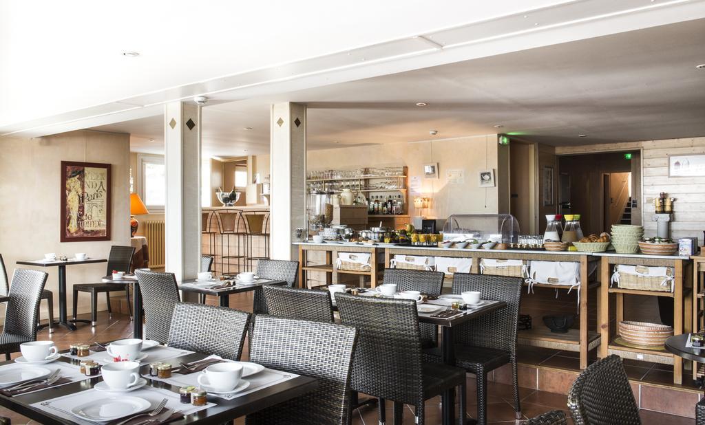 Family Golf Hotel Royan Exterior foto