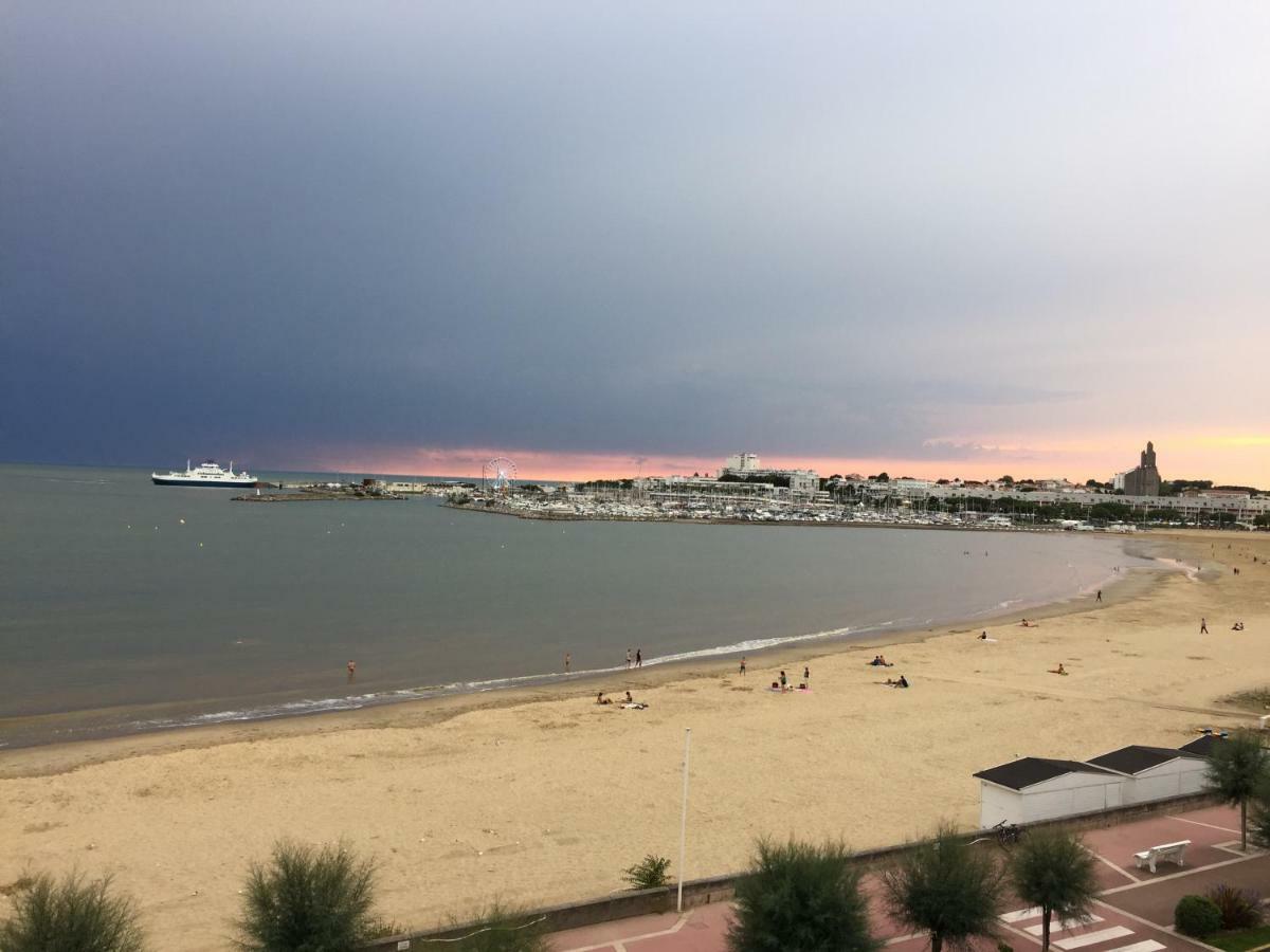 Family Golf Hotel Royan Exterior foto